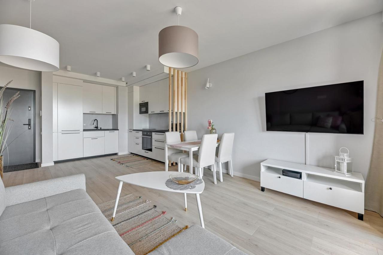 Chlebova - Riverside View Terrace, Free Parking, Gym & Kidsplay By Downtown Apartments グダニスク エクステリア 写真
