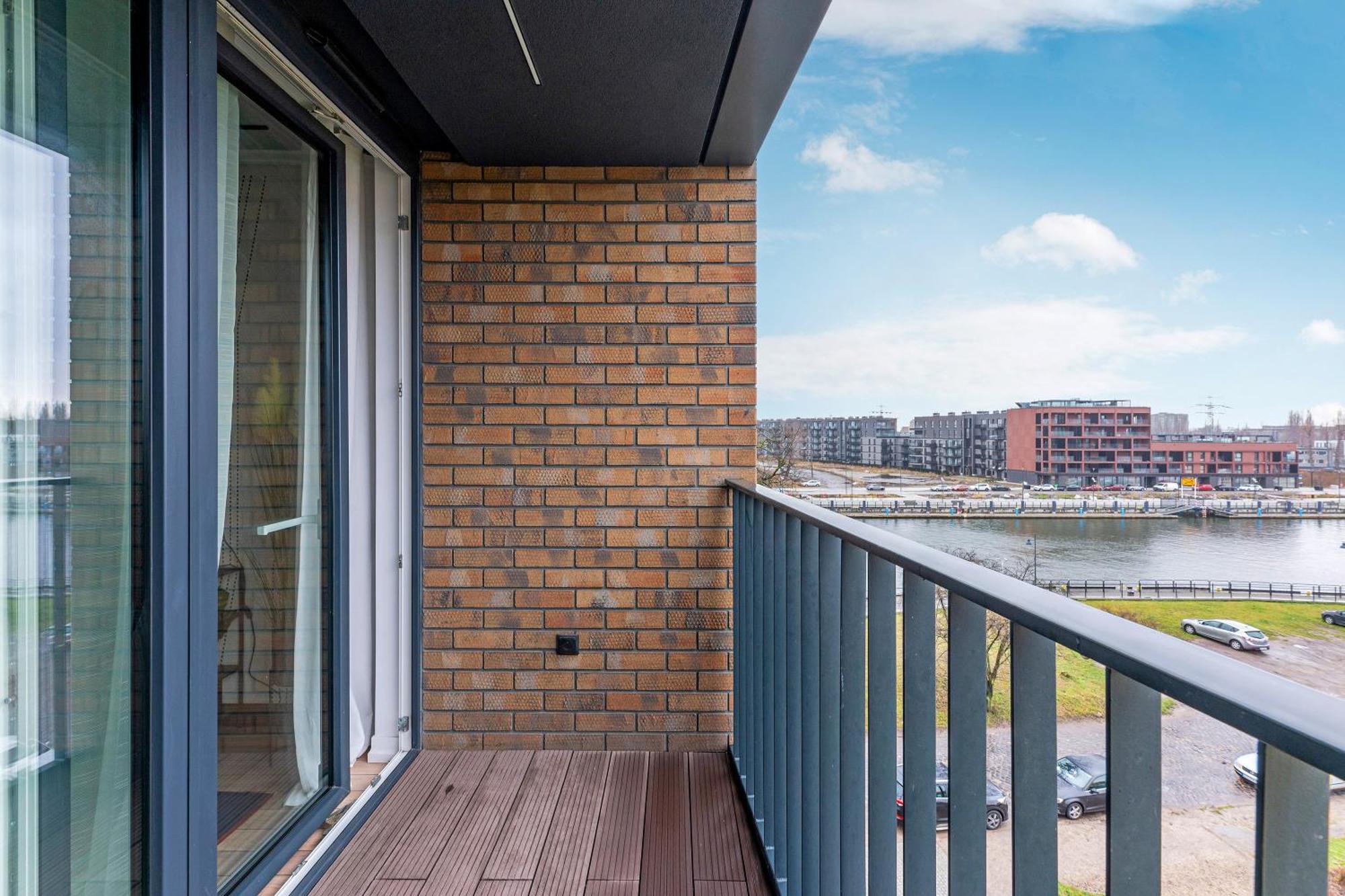 Chlebova - Riverside View Terrace, Free Parking, Gym & Kidsplay By Downtown Apartments グダニスク 部屋 写真