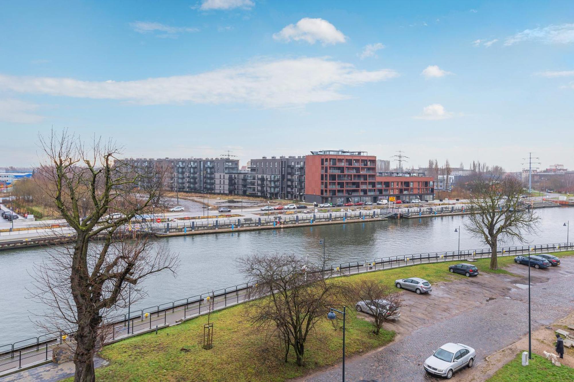 Chlebova - Riverside View Terrace, Free Parking, Gym & Kidsplay By Downtown Apartments グダニスク 部屋 写真