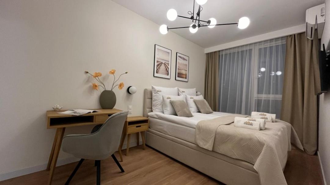Chlebova - Riverside View Terrace, Free Parking, Gym & Kidsplay By Downtown Apartments グダニスク エクステリア 写真